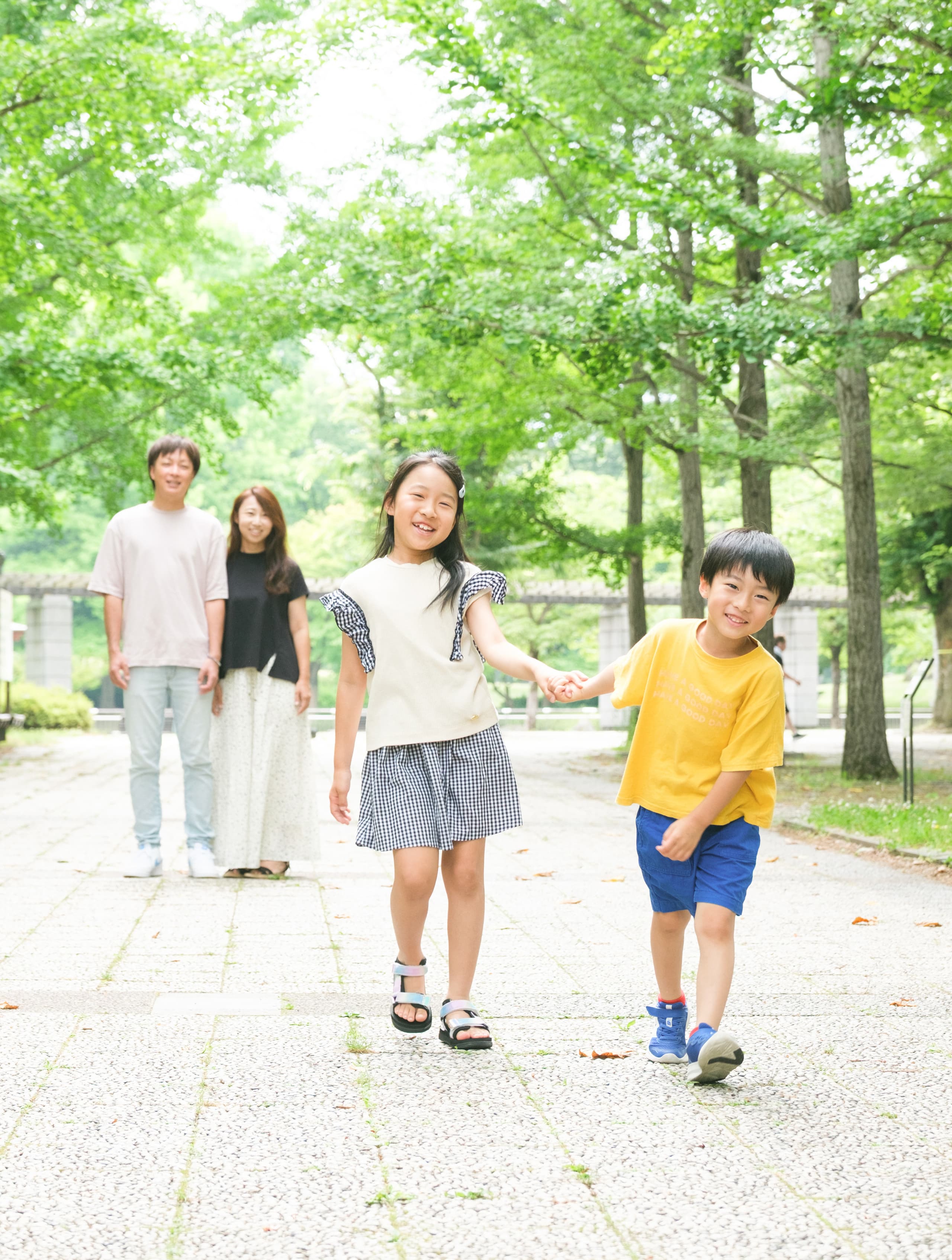 家族のロケーションフォトとキッズのロケーション写真  