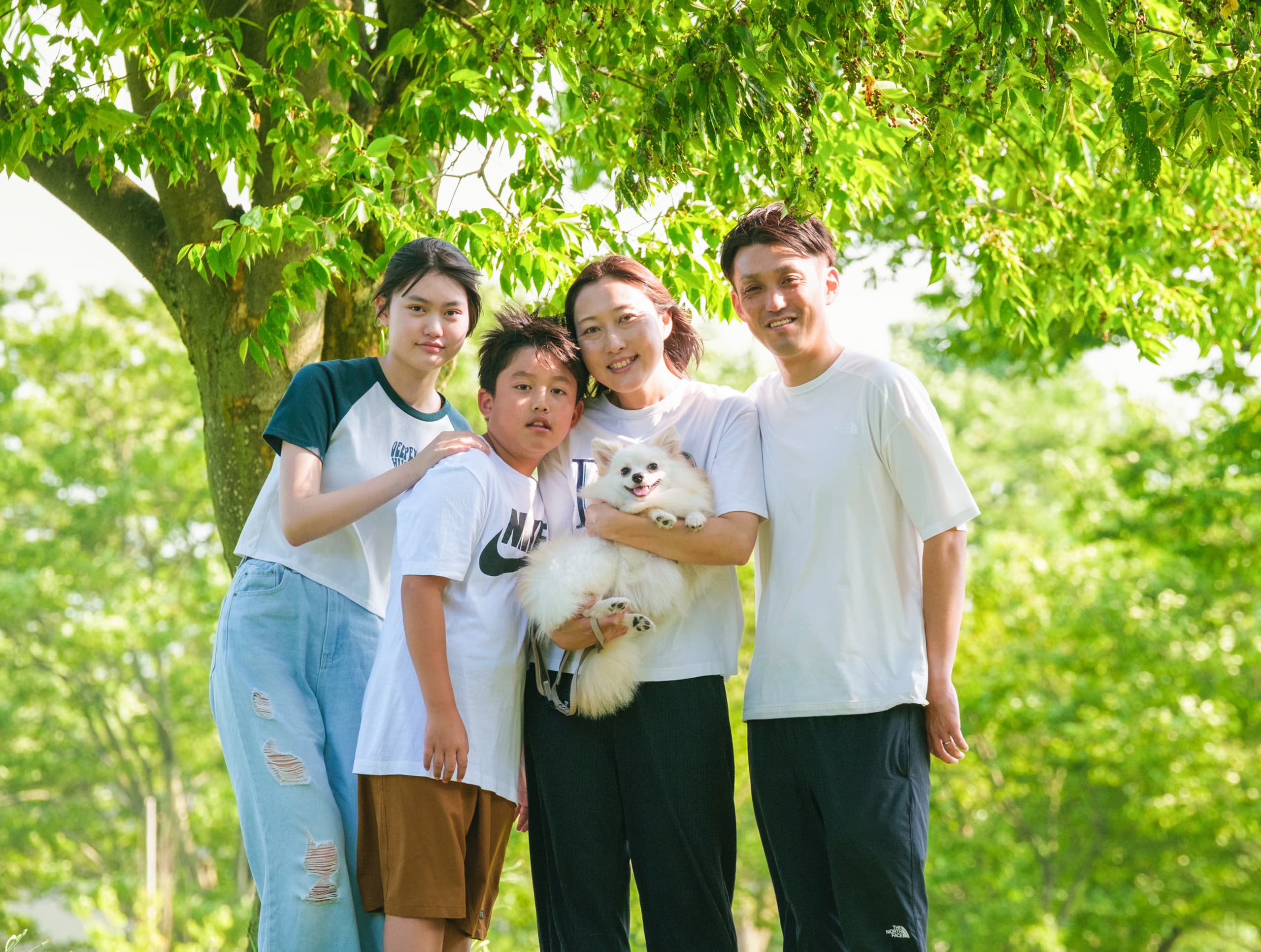 家族のロケーションフォトとキッズのロケーション写真  