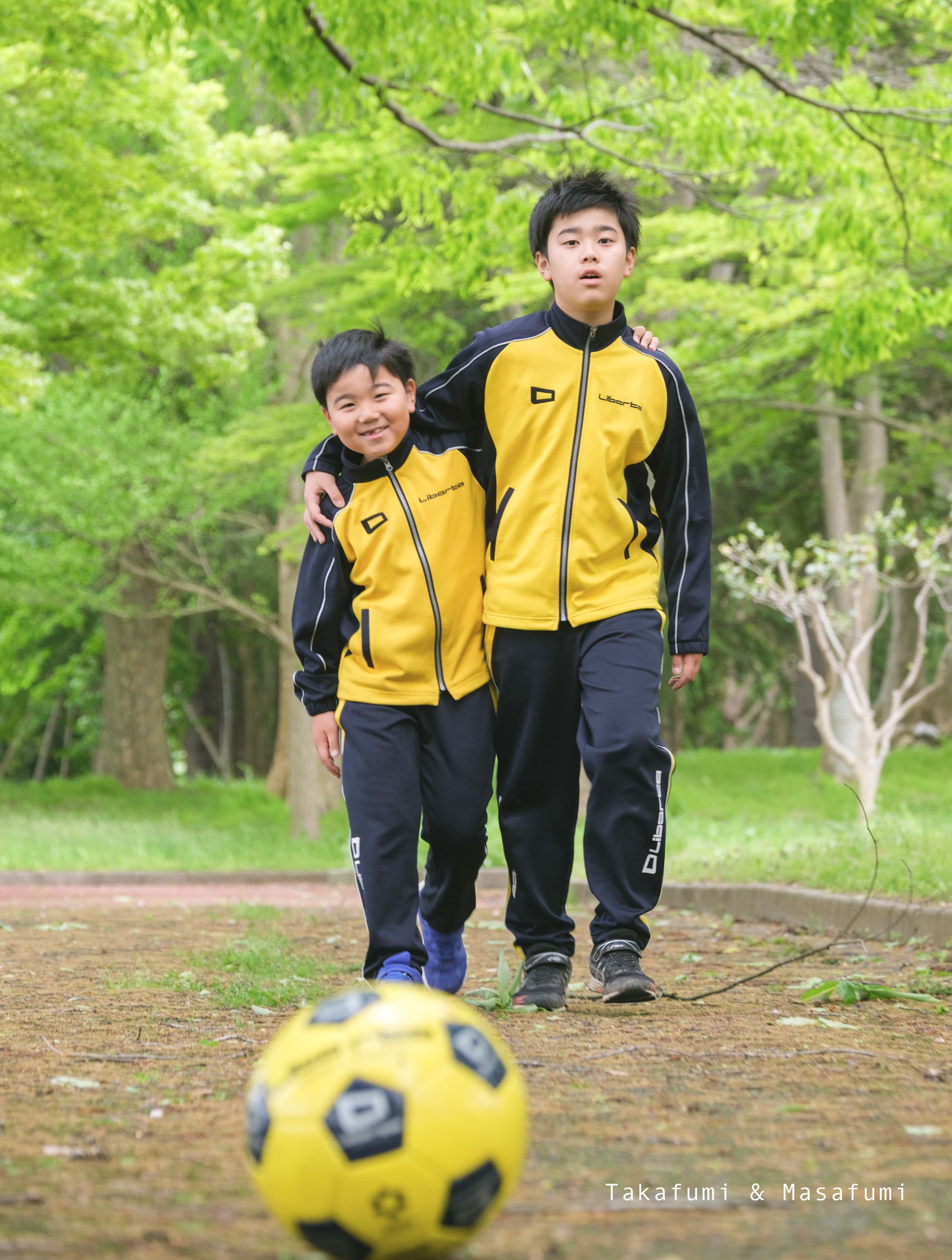 家族のロケーションフォトとキッズのロケーション写真  