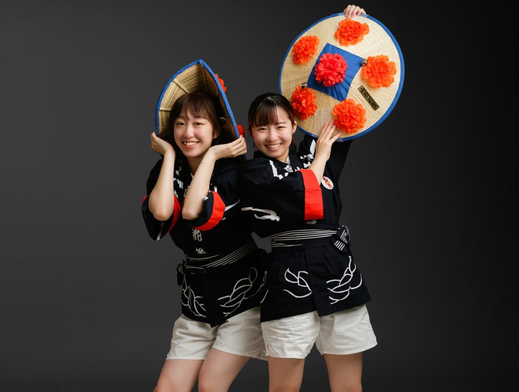 花笠まつり2025｜山形大学のサークル仲間と笑顔の記念写真