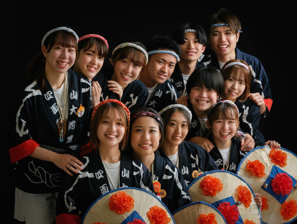 山大花笠サークル「四面楚歌」の集合写真