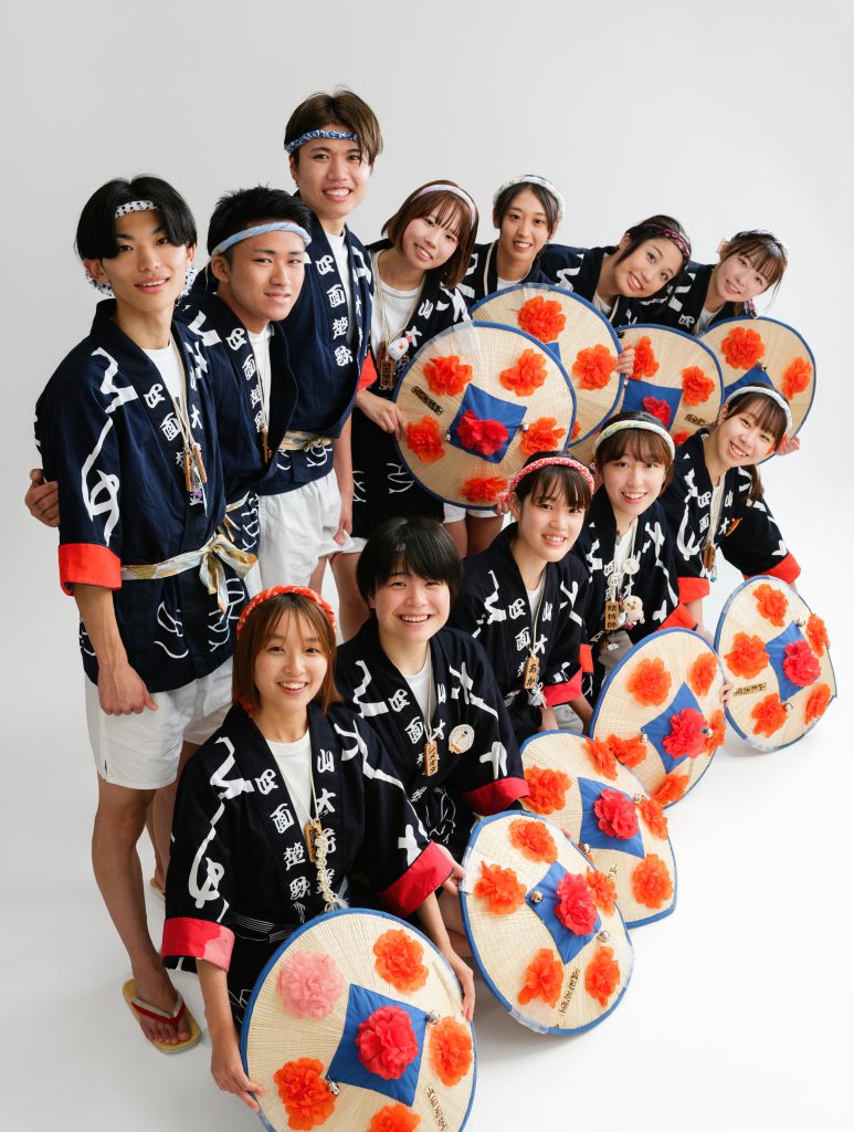山大花笠サークル「四面楚歌」の集合写真