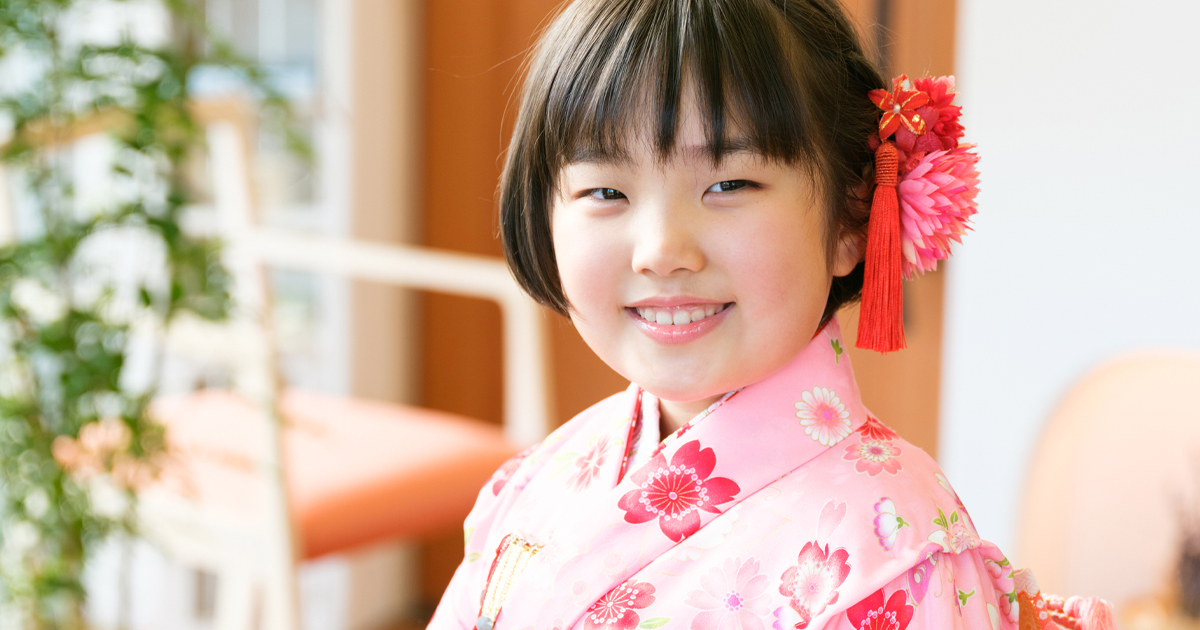 10歳・ハーフ成人式の記念写真｜自然な表情の撮影｜佐直写真館